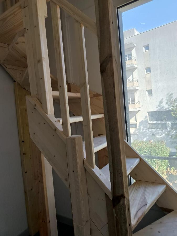 3 Hebergements - Au 1Er Etage 1 Appartement 2 Pieces Et Au 2Eme Etage Un Logement De 2 Chambres Louees Separement Avec Coin Cuisine Et Toilettes A Partager- Dans Pavillon Au Pied Du Rer B A 5 Minutes De Paris Et 30 Mn Stade De France Кашан Экстерьер фото