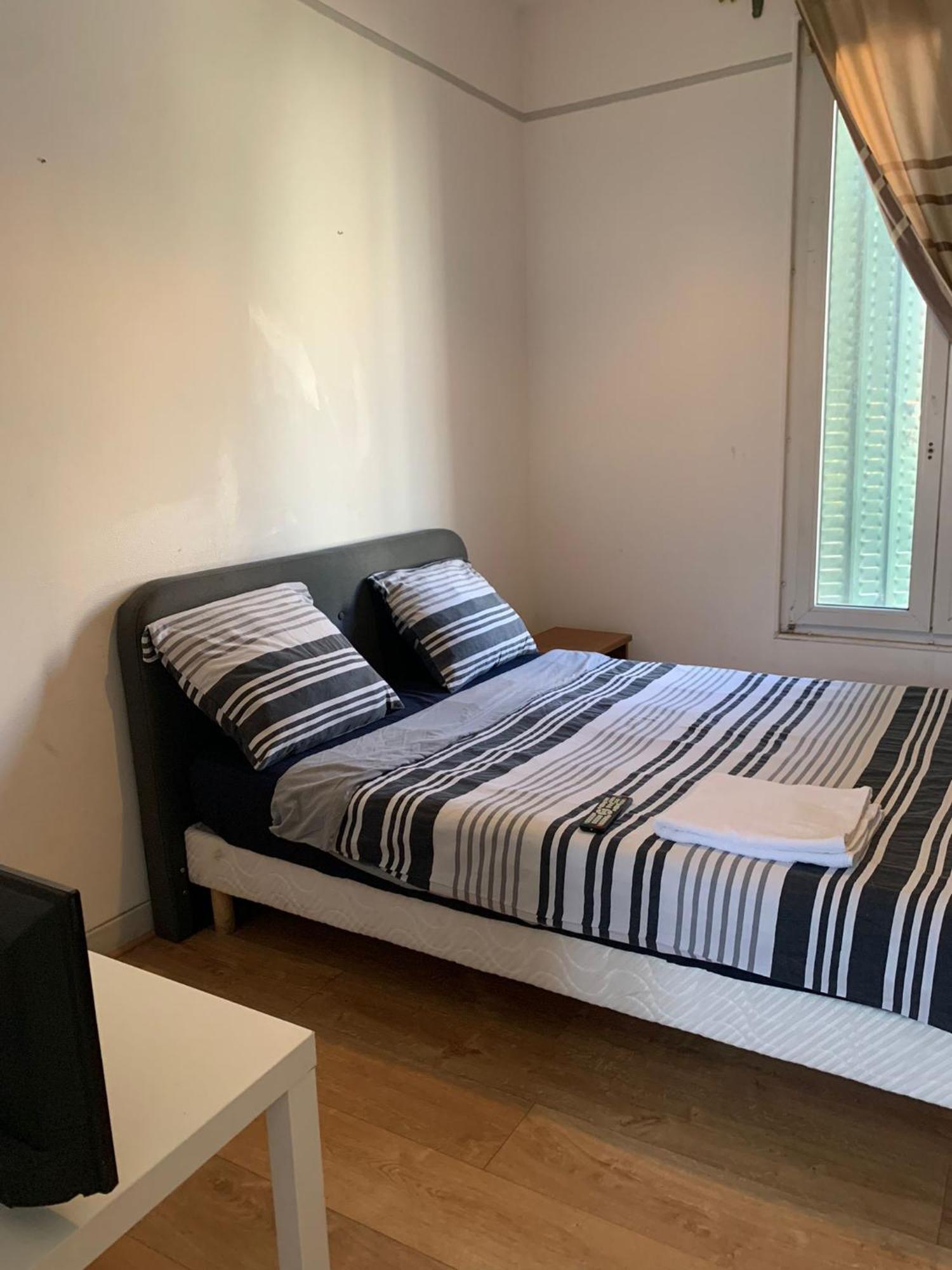 3 Hebergements - Au 1Er Etage 1 Appartement 2 Pieces Et Au 2Eme Etage Un Logement De 2 Chambres Louees Separement Avec Coin Cuisine Et Toilettes A Partager- Dans Pavillon Au Pied Du Rer B A 5 Minutes De Paris Et 30 Mn Stade De France Кашан Экстерьер фото